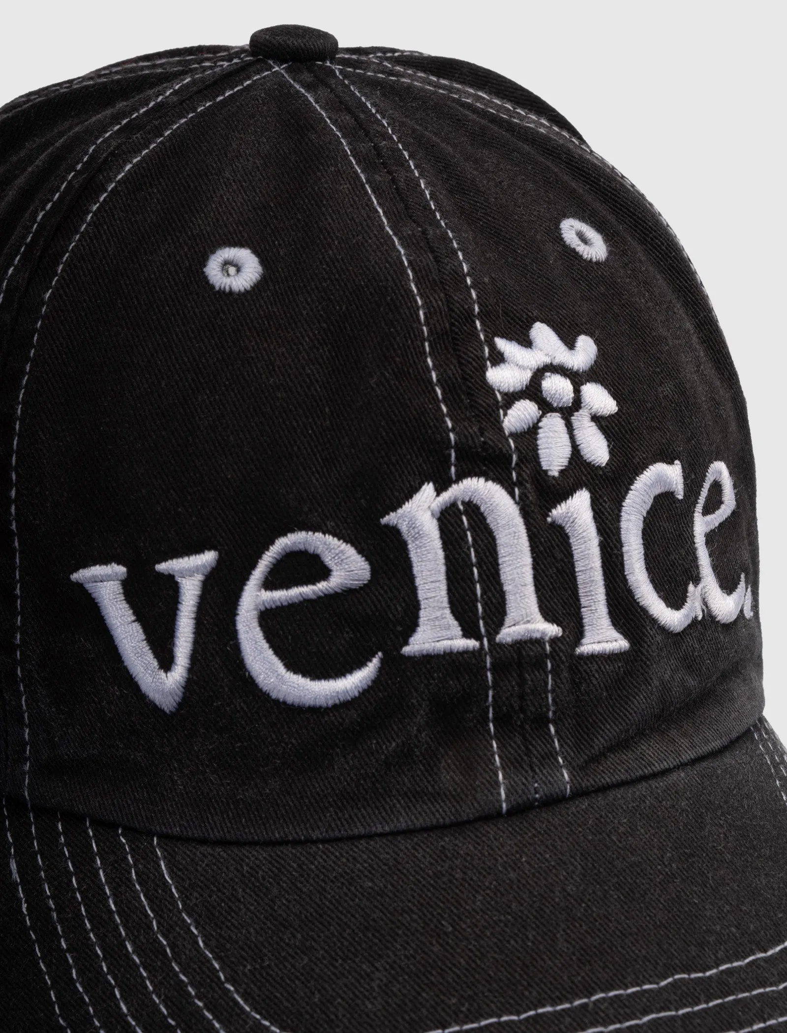 EMBROIDERED CAP