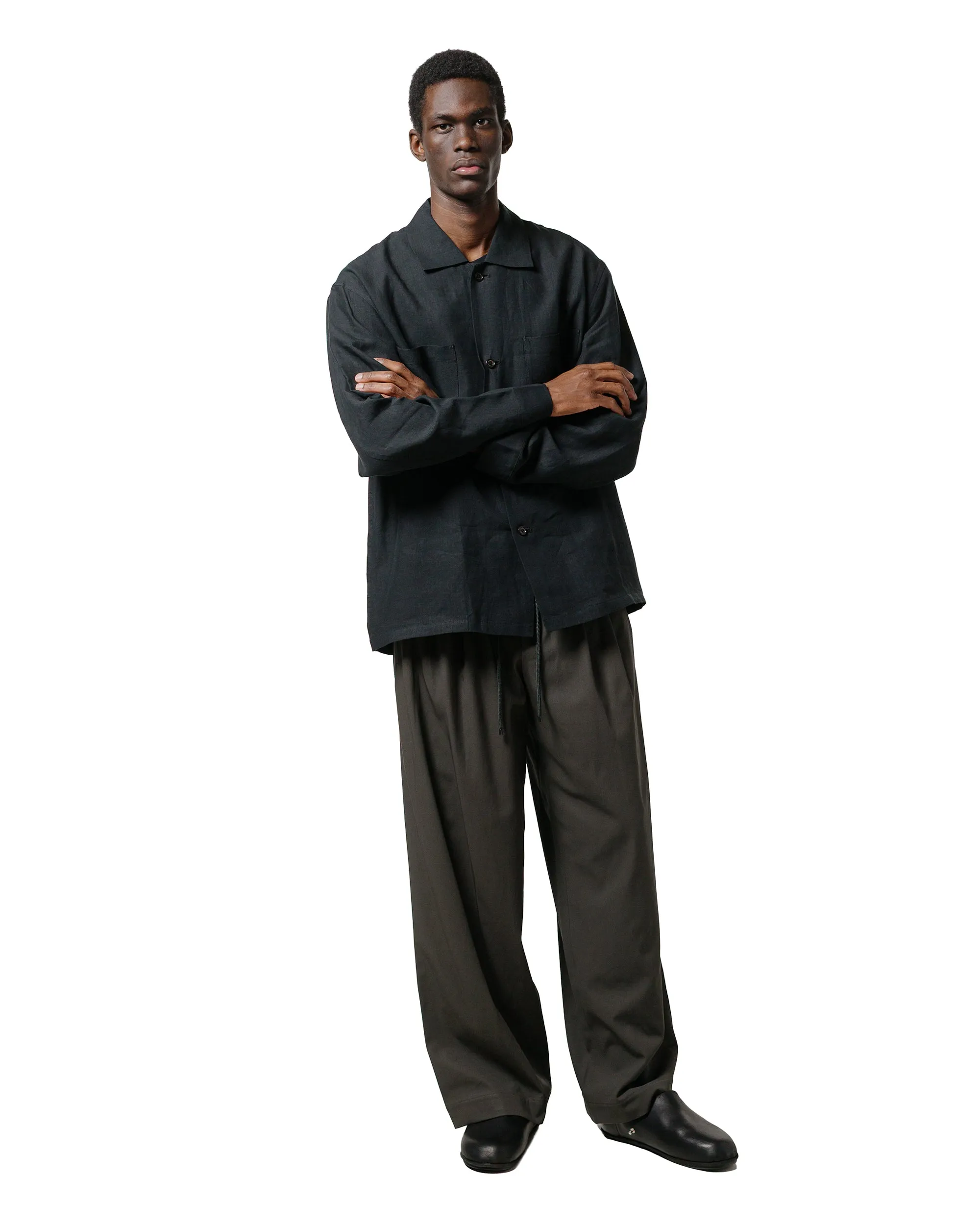 MARKAWARE Triple Pleated Easy Trousers Organic Giza Voile Yarn Twill Dark Olive