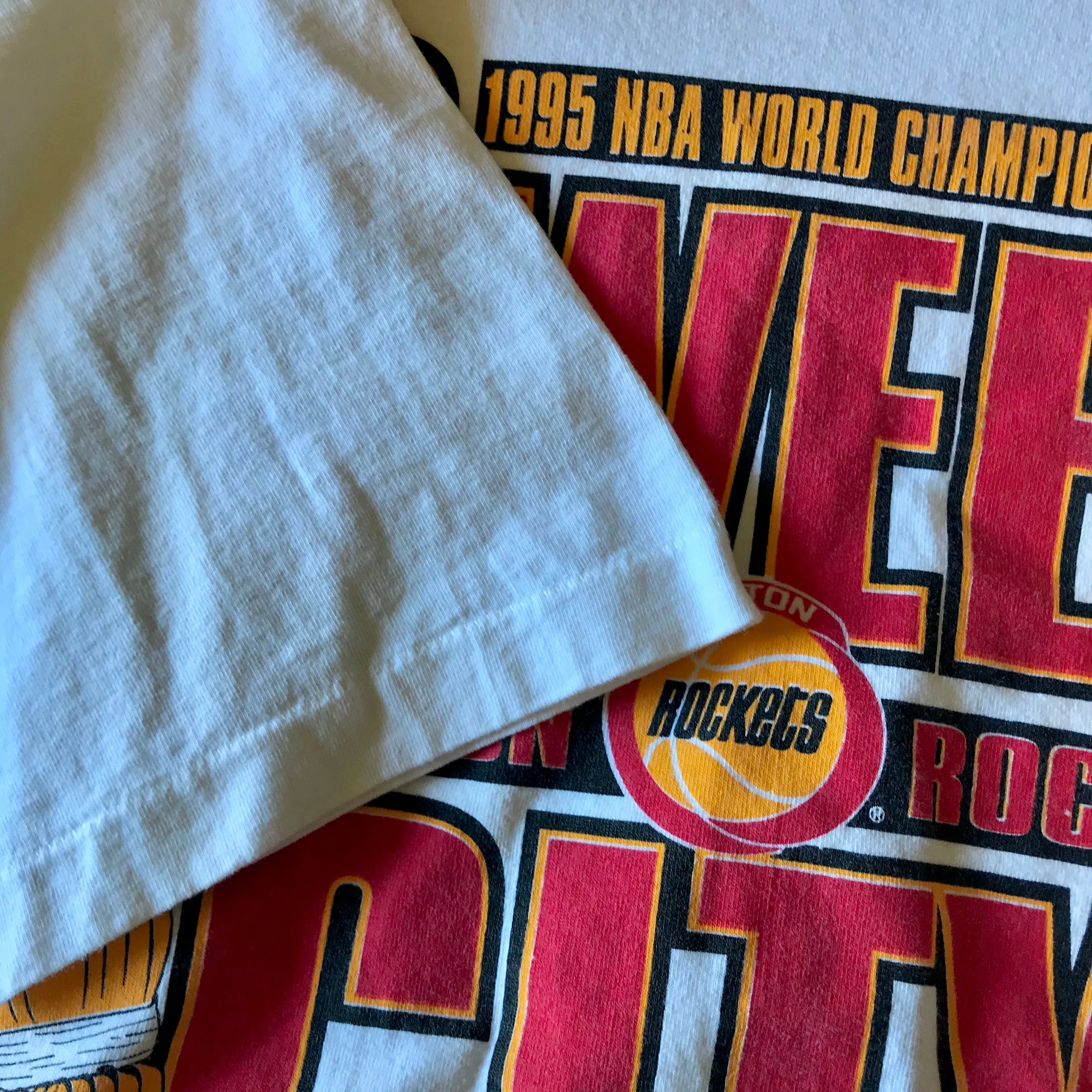 Rockets 1995 World Champions Sweep City Tee (White)