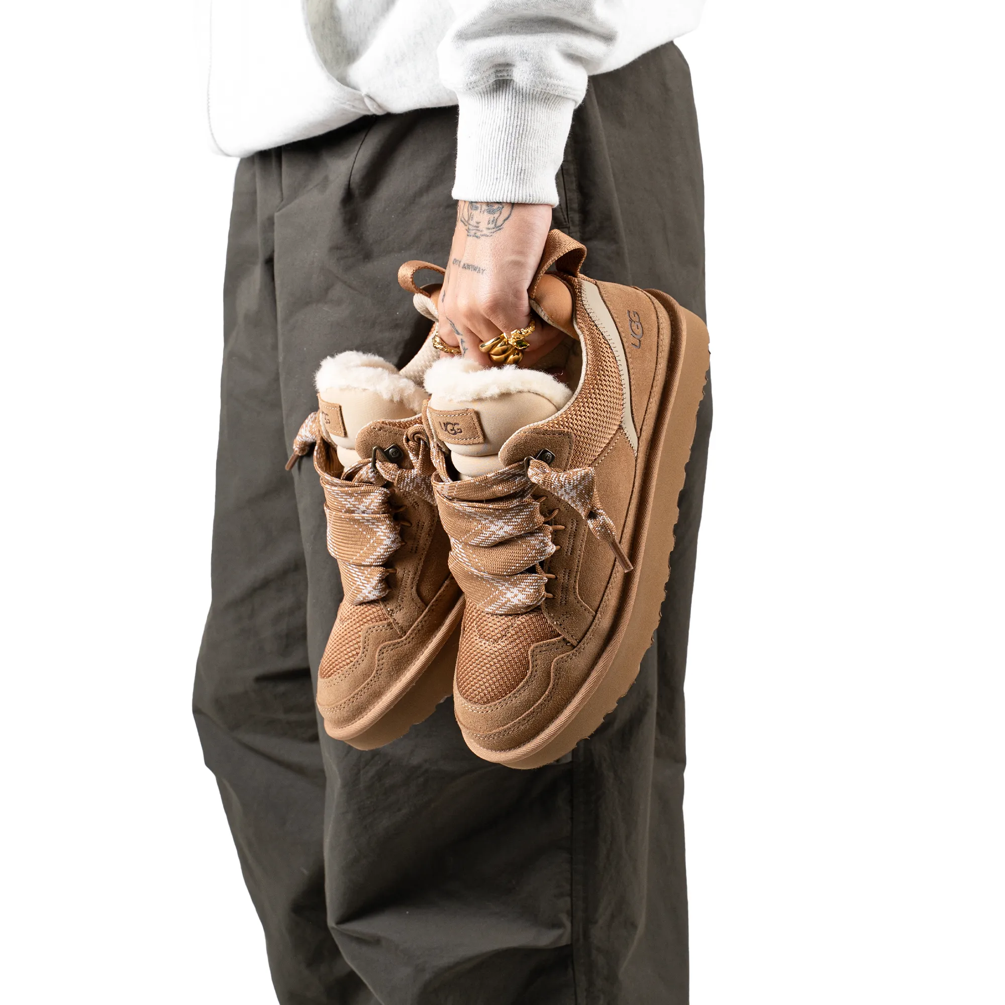 UGG Lowmel Chestnut